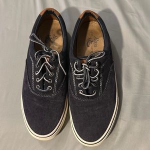 Bass & Co. corduroy, navy sneakers